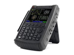 Anailíseoir Líonra FieldFox Úsáidte Agilent N 9926 A.