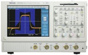 Oscilloscope Tektronix TDS 5104 B.